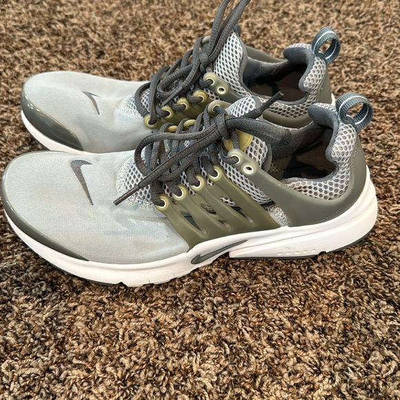 Nike Air Presto women’s running shoe - Picture 4 of 10